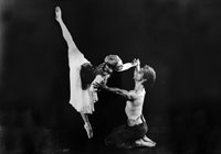 Debora Broderius and Tim Martin in 'Le Corsaire'